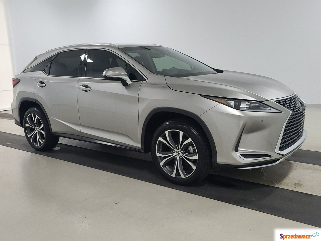 Lexus RX 2021