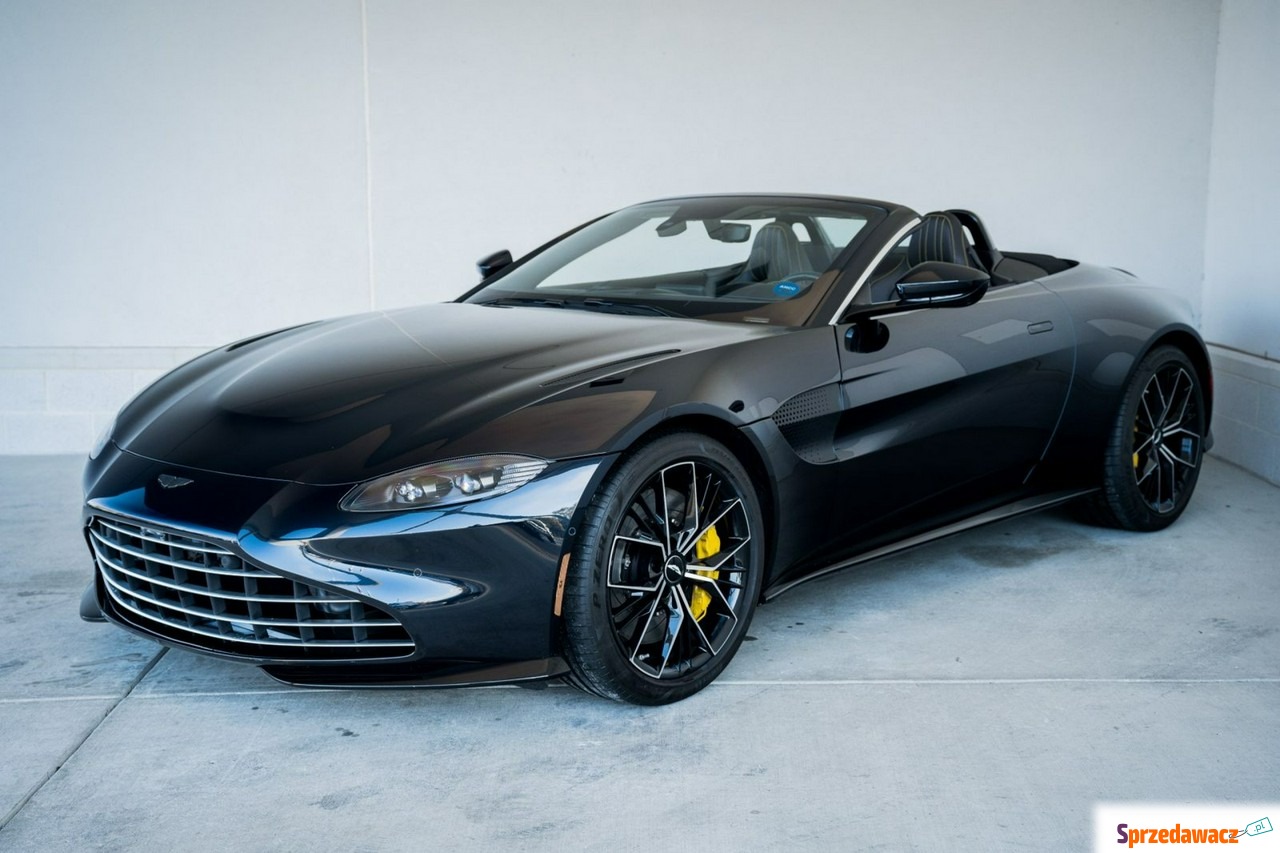 Aston Martin 2021