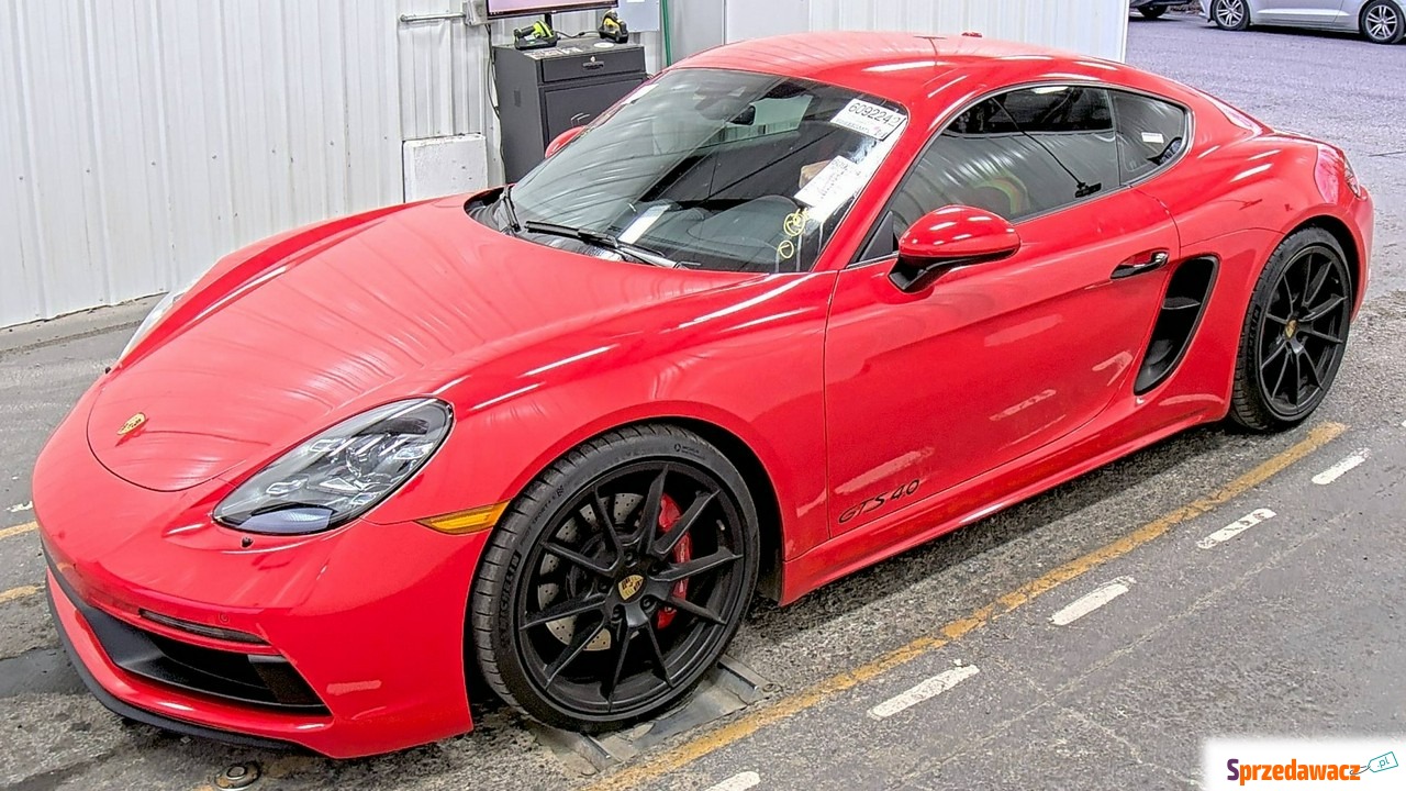 Porsche 718 Cayman 2021