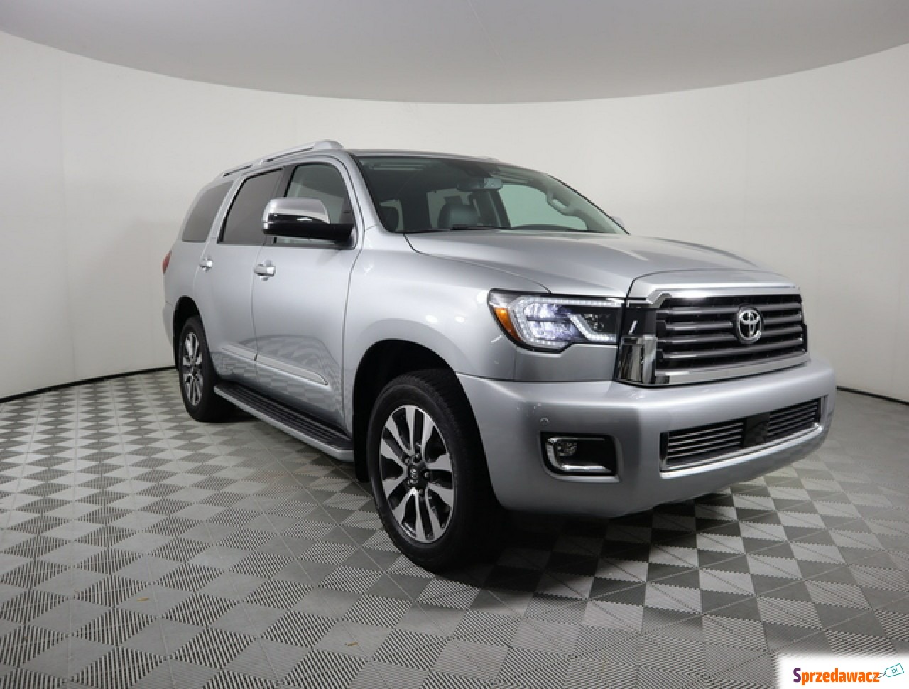 Toyota Sequoia 2020