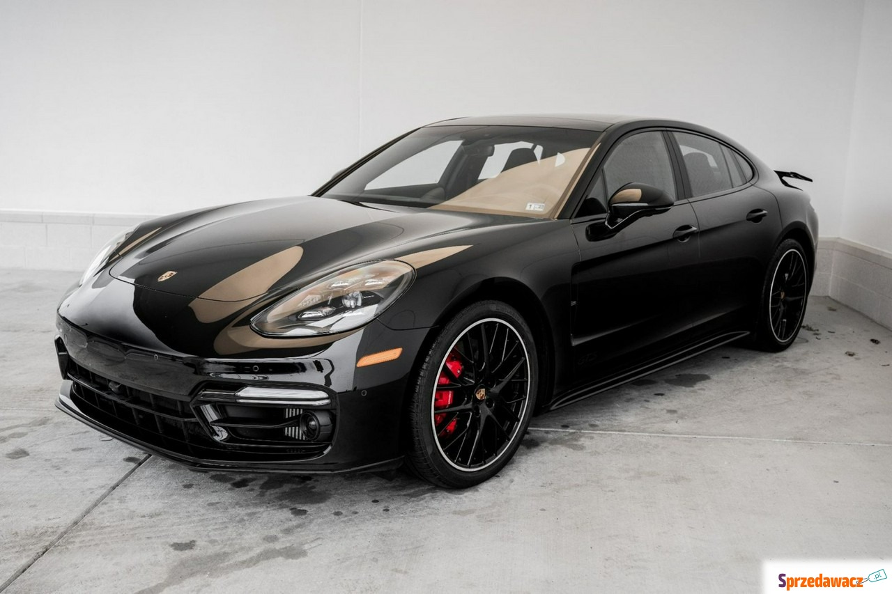 Porsche Panamera 2022