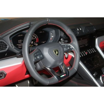 Lamborghini Urus  SUV 2020,  4.0 benzyna, automat - Na sprzedaż za 1 047 222 zł - Katowice - zdjęcie 8