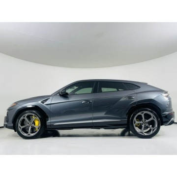 Lamborghini Urus  SUV 2019,  4.0 benzyna, automat - Na sprzedaż za 1 105 770 zł - Katowice - zdjęcie 4