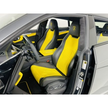 Lamborghini Urus  SUV 2019,  4.0 benzyna, automat - Na sprzedaż za 1 105 770 zł - Katowice - zdjęcie 8