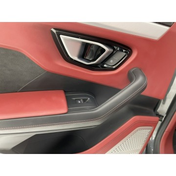 Lamborghini Urus  SUV 2020,  4.0 benzyna, automat - Na sprzedaż za 835 170 zł - Katowice - zdjęcie 8