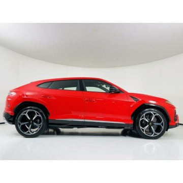 Lamborghini Urus  SUV 2021,  4.0 benzyna, automat - Na sprzedaż za 1 142 424 zł - Katowice - zdjęcie 4