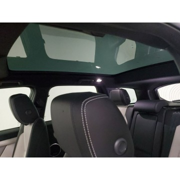 Land Rover Discovery  SUV 2021,  2.0 benzyna, automat - Na sprzedaż za 427 917 zł - Katowice - zdjęcie 9