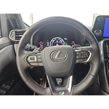 Lexus LX  SUV 2023,  3.4 benzyna, automat - Na sprzedaż za 488 900 zł - Katowice - zdjęcie 10