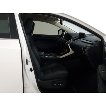 Lexus NX  SUV 2020,  2.5 hybryda, automat - Na sprzedaż za 181 056 zł - Katowice - zdjęcie 8