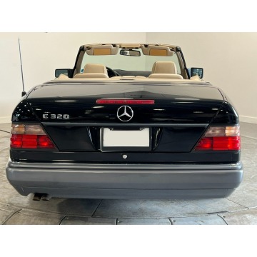 Mercedes - Benz E-klasa  Kabriolet 1995,  3.2 benzyna, automat - Na sprzedaż za 66 297 zł - Katowice - zdjęcie 7