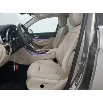 Mercedes - Benz GLC-klasa  SUV 2021,  2.0 benzyna, automat - Na sprzedaż za 188 190 zł - Katowice - zdjęcie 7