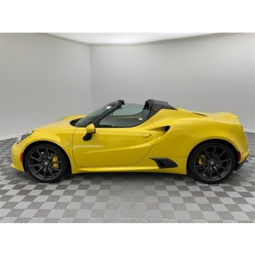 Alfa Romeo 4C  Coupe/Sportowy 2018,  1.7 benzyna, automat - Na sprzedaż za 227 960 zł - Katowice - zdjęcie 3