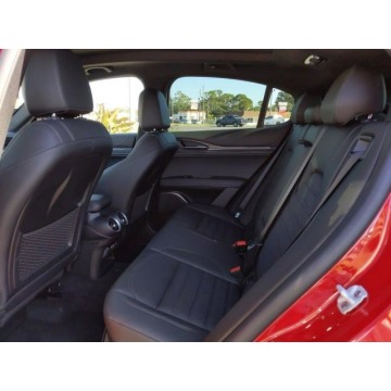 Alfa Romeo Stelvio  SUV 2022,  2.8 benzyna, automat - Na sprzedaż za 369 000 zł - Katowice - zdjęcie 5