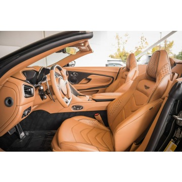 Aston Martin DBS  Coupe/Sportowy 2021,  5.9 benzyna, automat - Na sprzedaż za 1 353 000 zł - Katowice - zdjęcie 5