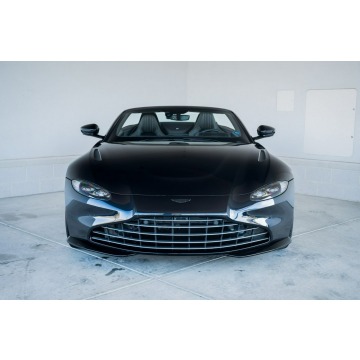Aston Martin   Kabriolet 2021,  4.0 benzyna, automat - Na sprzedaż za 600 000 zł - Katowice - zdjęcie 2