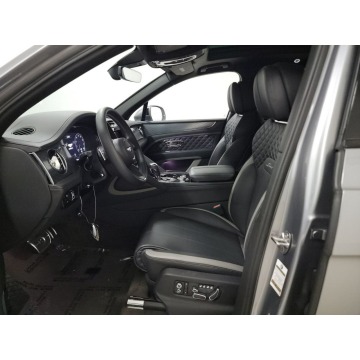 Bentley Bentayga  SUV 2021,  4.0 benzyna, automat - Na sprzedaż za 1 125 000 zł - Katowice - zdjęcie 6