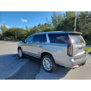Cadillac Escalade  SUV 2022,  3.0 benzyna, automat - Na sprzedaż za 340 200 zł - Katowice - zdjęcie 4