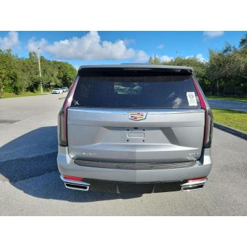 Cadillac Escalade  SUV 2022,  3.0 benzyna, automat - Na sprzedaż za 340 200 zł - Katowice - zdjęcie 5