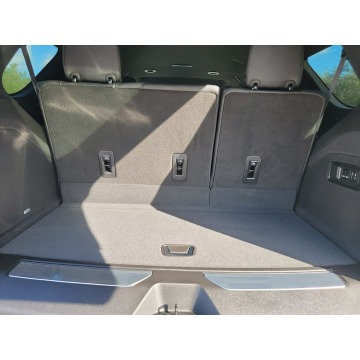 Cadillac Escalade  SUV 2022,  3.0 benzyna, automat - Na sprzedaż za 340 200 zł - Katowice - zdjęcie 10