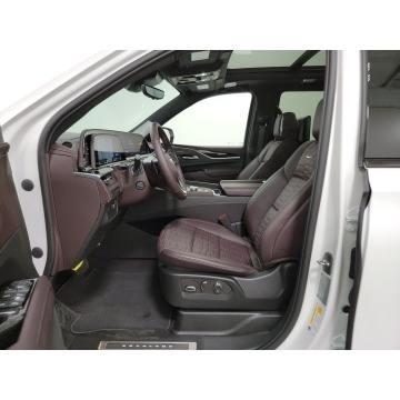 Cadillac Escalade  SUV 2023,  6.2 benzyna, automat - Na sprzedaż za 553 500 zł - Katowice - zdjęcie 7