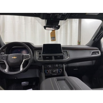 Chevrolet Suburban  SUV 2023,  5.3 benzyna, automat - Na sprzedaż za 328 500 zł - Katowice - zdjęcie 5