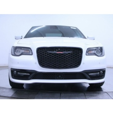 Chrysler   Sedan/Limuzyna 2022,  5.7 benzyna, automat - Na sprzedaż za 157 500 zł - Katowice - zdjęcie 5