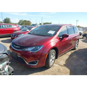 Chrysler Pacifica - Touring Plus Plug-In Hybrid