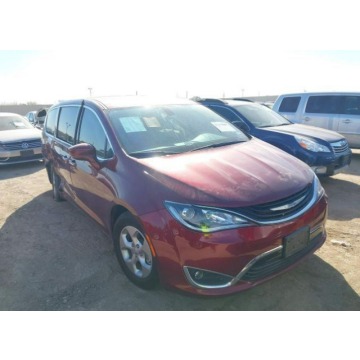Chrysler Pacifica  Minivan/Van 2018,  3.6 hybryda, automat - Na sprzedaż za 35 147 zł - Katowice - zdjęcie 2