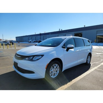 Chrysler Voyager  Minivan/Van 2022,  3.6 benzyna, automat - Na sprzedaż za 137 700 zł - Katowice - zdjęcie 3