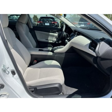 Honda Insight  SUV 2022,  1.5 hybryda, automat - Na sprzedaż za 112 500 zł - Katowice - zdjęcie 6