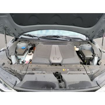 Kia EV6  SUV 2022 elektryczny, automat - Na sprzedaż za 210 150 zł - Katowice - zdjęcie 9