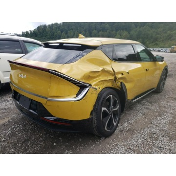 Kia EV6  SUV 2022 elektryczny, automat - Na sprzedaż za 45 000 zł - Katowice - zdjęcie 5