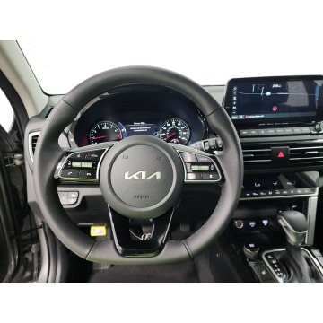 Kia   SUV 2023,  1.6 benzyna - Na sprzedaż za 126 000 zł - Katowice - zdjęcie 8