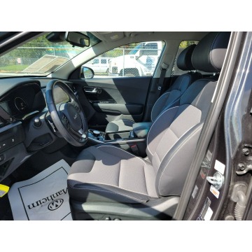 Kia Niro  SUV 2021 elektryczny, automat - Na sprzedaż za 235 238 zł - Katowice - zdjęcie 7