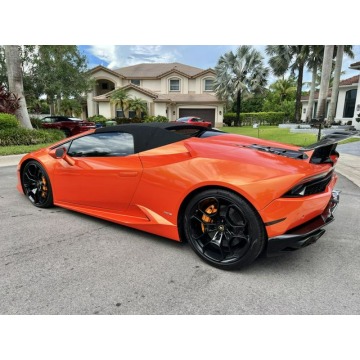 Lamborghini Huracan  Coupe/Sportowy 2016,  5.2 benzyna, automat - Na sprzedaż za 945 000 zł - Katowice - zdjęcie 4