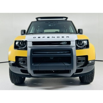 Land Rover Defender  Terenowy 2023,  3.0 benzyna, automat - Na sprzedaż za 540 000 zł - Katowice - zdjęcie 2