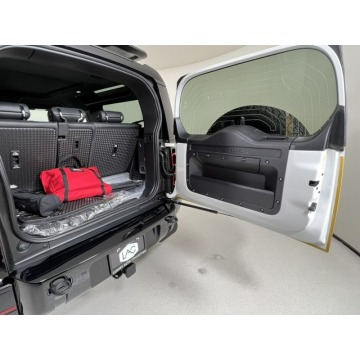 Land Rover Defender  Terenowy 2023,  3.0 benzyna, automat - Na sprzedaż za 540 000 zł - Katowice - zdjęcie 9