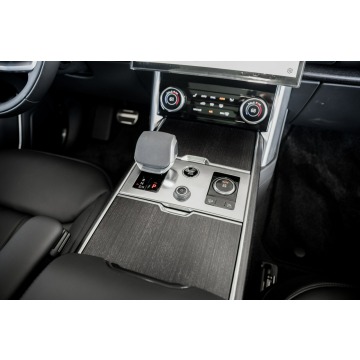 Land Rover Range Rover  SUV 2023,  108.2 benzyna, automat - Na sprzedaż za 675 000 zł - Katowice - zdjęcie 8