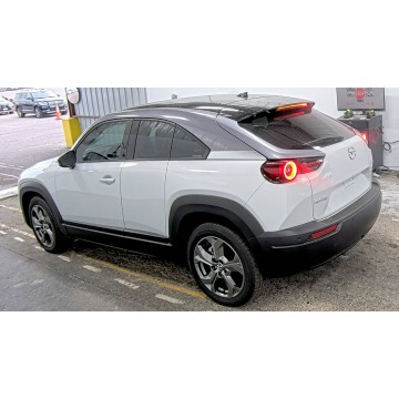 Mazda MX-3  SUV 2022 elektryczny, automat - Na sprzedaż za 153 900 zł - Katowice - zdjęcie 4