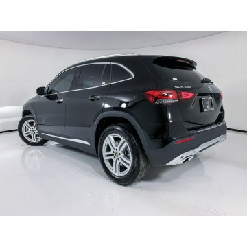Mercedes - Benz GLA-klasa  SUV 2022,  2.0 benzyna, automat - Na sprzedaż za 171 585 zł - Katowice - zdjęcie 3