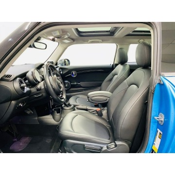 Mini Cooper  Hatchback 2019,  1.5 benzyna - Na sprzedaż za 48 216 zł - Katowice - zdjęcie 4