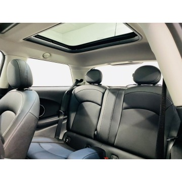 Mini Cooper  Hatchback 2019,  1.5 benzyna - Na sprzedaż za 48 216 zł - Katowice - zdjęcie 8