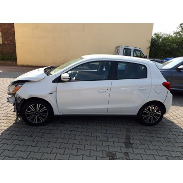 Mitsubishi Space Star  Hatchback 2017,  1.2 benzyna, automat - Na sprzedaż za 9 900,00 zł - Katowice - zdjęcie 2