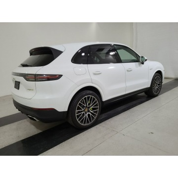 Porsche Cayenne  SUV 2019,  3.0 hybryda, automat - Na sprzedaż za 318 570 zł - Katowice - zdjęcie 6