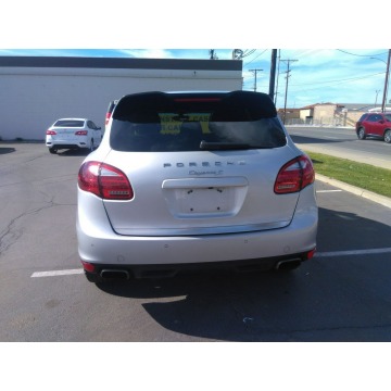 Porsche Cayenne  SUV 2014,  3.0 hybryda, automat - Na sprzedaż za 104 550 zł - Katowice - zdjęcie 4
