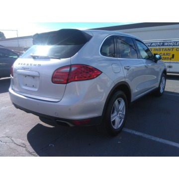 Porsche Cayenne  SUV 2014,  3.0 hybryda, automat - Na sprzedaż za 104 550 zł - Katowice - zdjęcie 3
