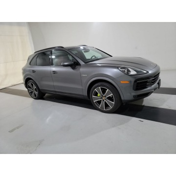 Porsche Cayenne  SUV 2022,  3.0 hybryda, automat - Na sprzedaż za 285 000 zł - Katowice - zdjęcie 3