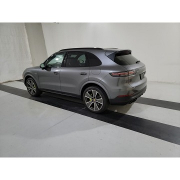 Porsche Cayenne  SUV 2022,  3.0 hybryda, automat - Na sprzedaż za 285 000 zł - Katowice - zdjęcie 6