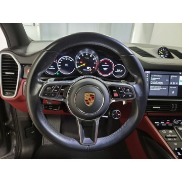Porsche Cayenne  SUV 2022,  3.0 hybryda, automat - Na sprzedaż za 285 000 zł - Katowice - zdjęcie 9
