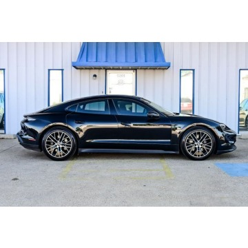 Porsche Taycan  Sedan/Limuzyna 2021 elektryczny, automat - Na sprzedaż za 292 125 zł - Katowice - zdjęcie 5